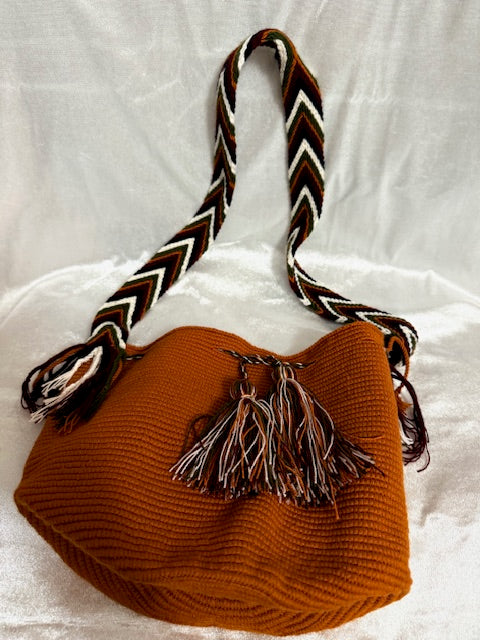 Colombian Mochilla (Caramel and White, Brown, Black)