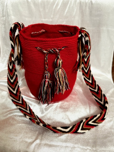 Colombian Mochilla (Red and white and black)