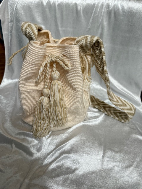 Colombian Mochilla (Cream and Sandstone)